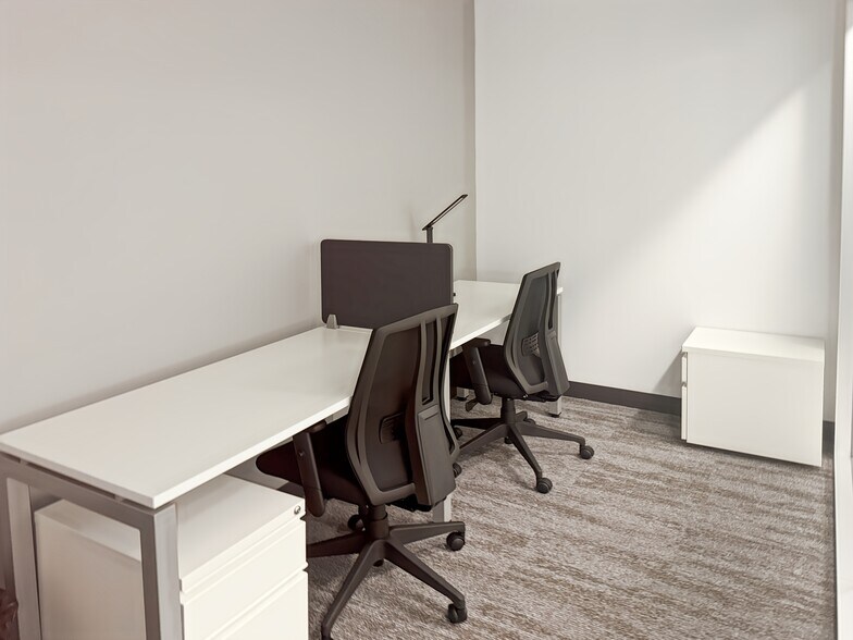 More Photos Of 4301 Route 1, Monmouth Junction Coworking Space