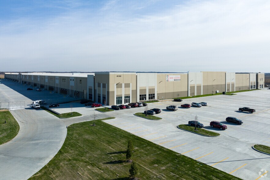 More Photos Of I-270 & I-255 @ Hwy 111, Pontoon Beach Unknown For Lease