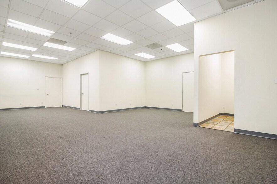 More Photos Of 2681 Dow Ave, Tustin Manufacturing For Lease