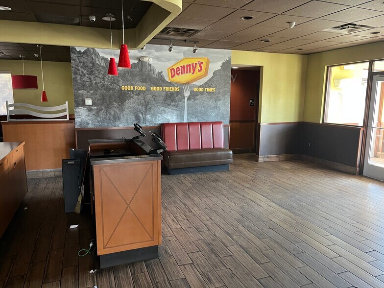 More Photos Of 255 N 1100 W, Cedar City Restaurant For Sale