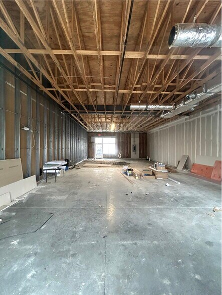 More Photos Of 8220 Refugee Rd, Pickerington Storefront For Lease