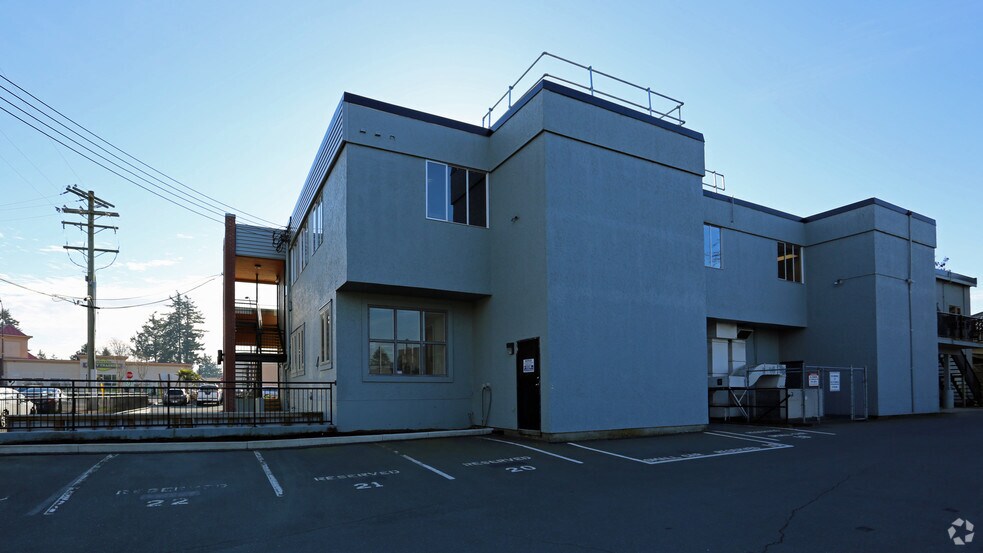 More Photos Of 2780 Veterans Memorial Pky, Langford Office For Lease