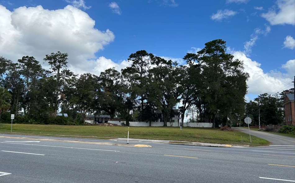 Primary Photo Of 1166 SW Main Blvd, Lake City Land For Lease