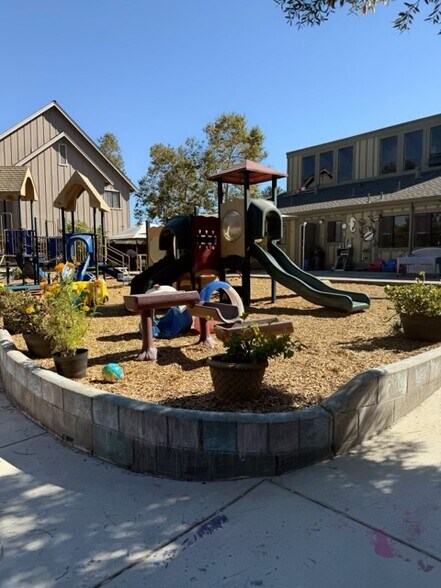 More Photos Of 3171 Mecartney Rd, Alameda Daycare Center For Sale
