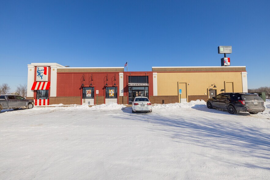More Photos Of 2613 Candlewood Dr, Emporia Fast Food For Lease