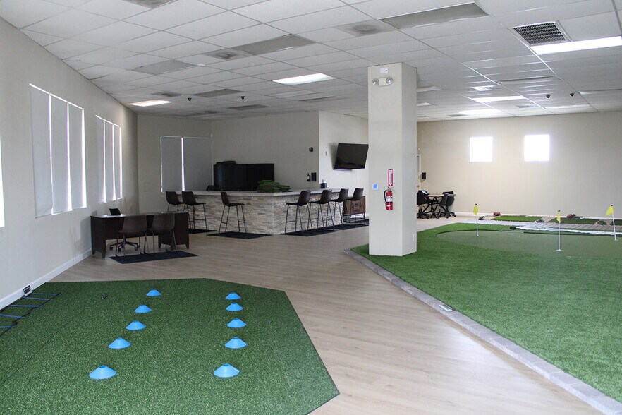 More Photos Of 5111 E Charleston Blvd, Las Vegas Freestanding For Lease