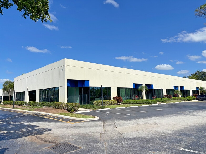 More Photos Of 901 Clint Moore Rd, Boca Raton Loft Creative Space For Sale