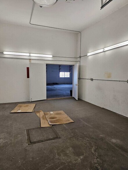 More Photos Of 27696 US-730, Umatilla Manufacturing For Sale