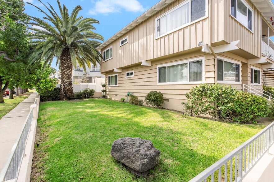 More Photos Of 1021 W 14th St, San Pedro Apartments For Sale