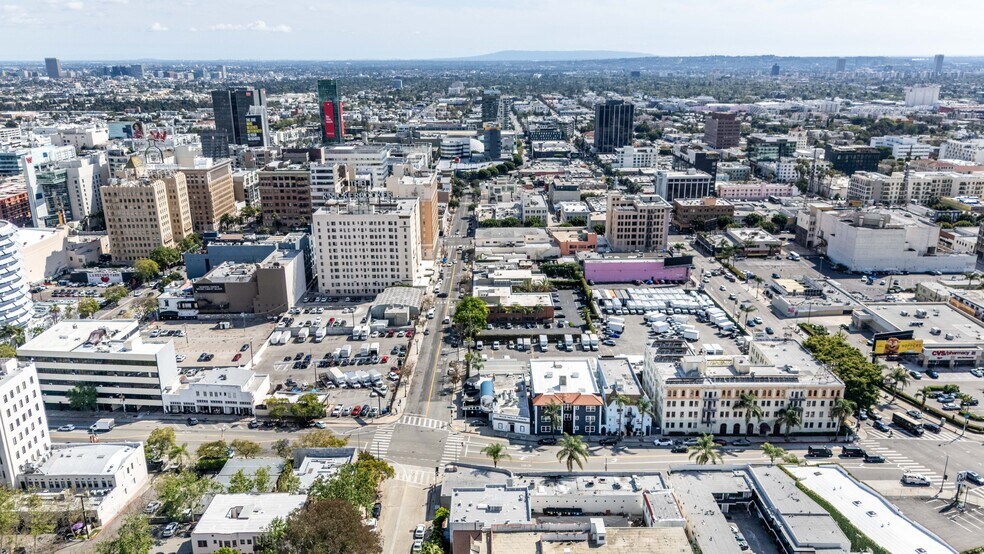 More Photos Of 6340 Yucca St, Los Angeles Restaurant For Sale