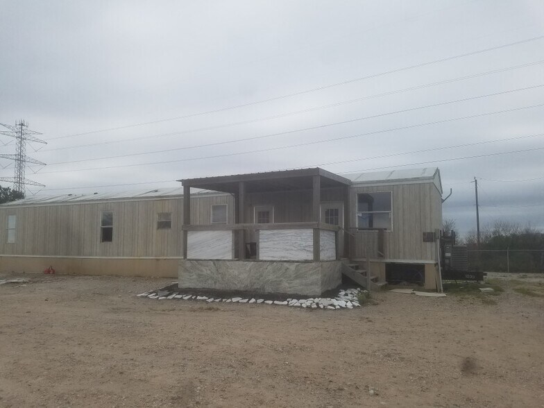 More Photos Of 23218 W Highway 6, Alvin Land For Lease