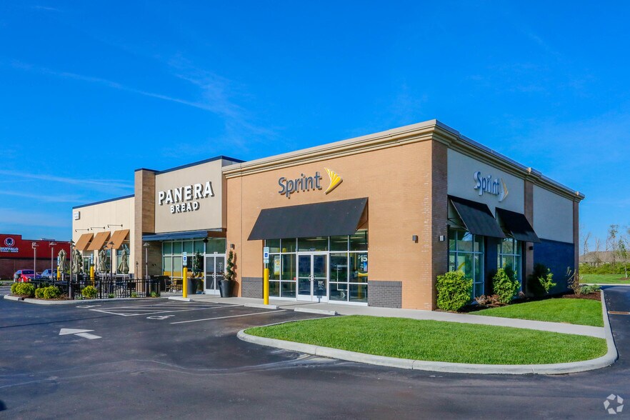 More Photos Of 8200 Market Place Dr, West Chester General Retail For Lease