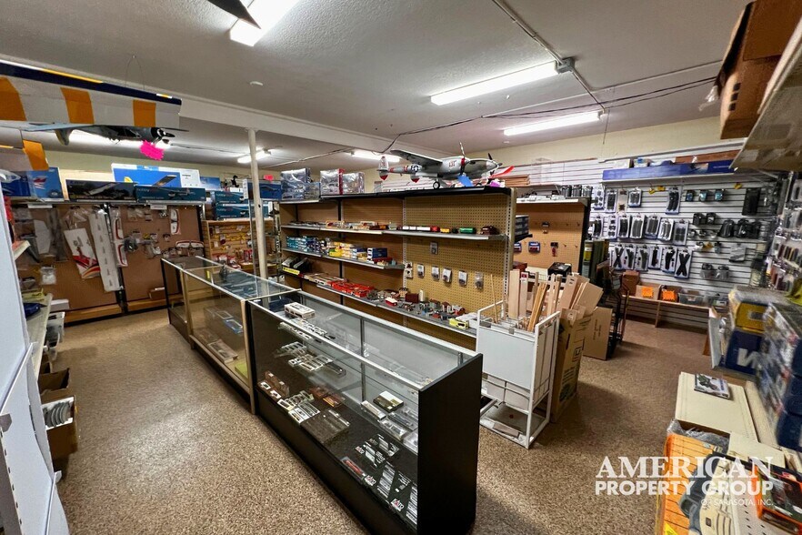 More Photos Of 3835 Tamiami Trl, Port Charlotte Freestanding For Sale