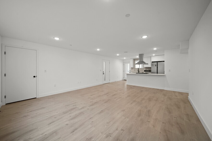 More Photos Of 171 S Hoover St, Los Angeles Apartments For Sale