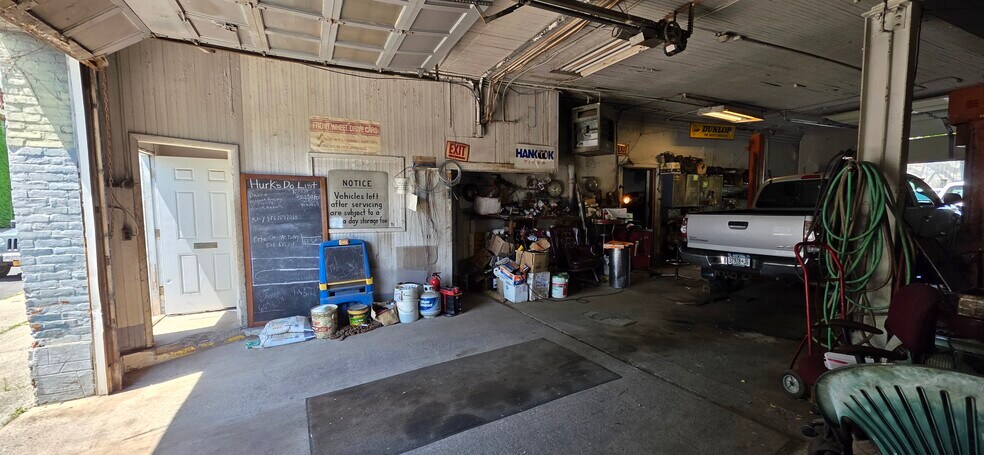 More Photos Of 380 Madison Ave, Albany Storefront Retail Residential For Sale