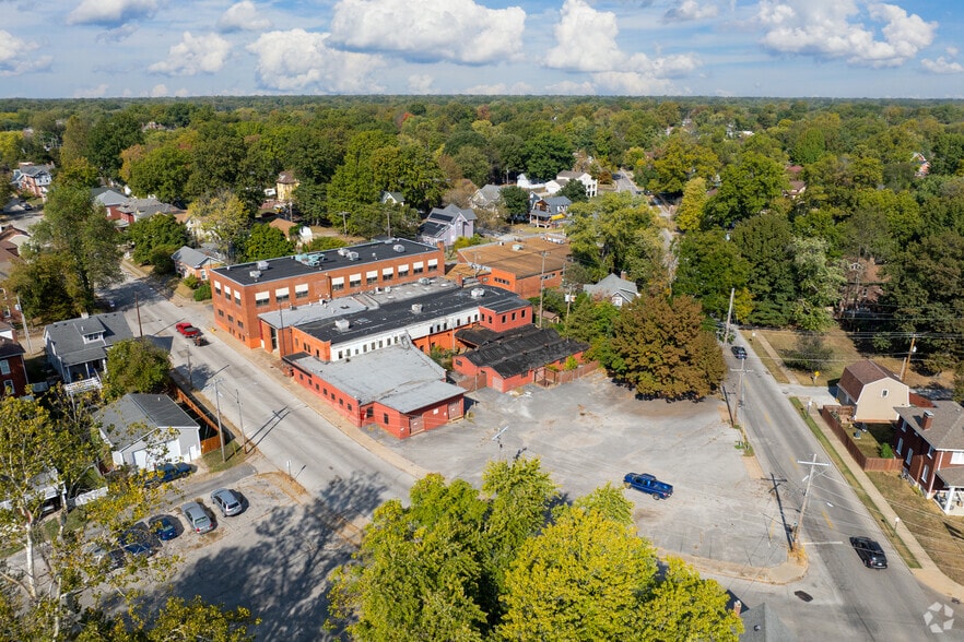 More Photos Of 707 E B St, Belleville Warehouse For Sale