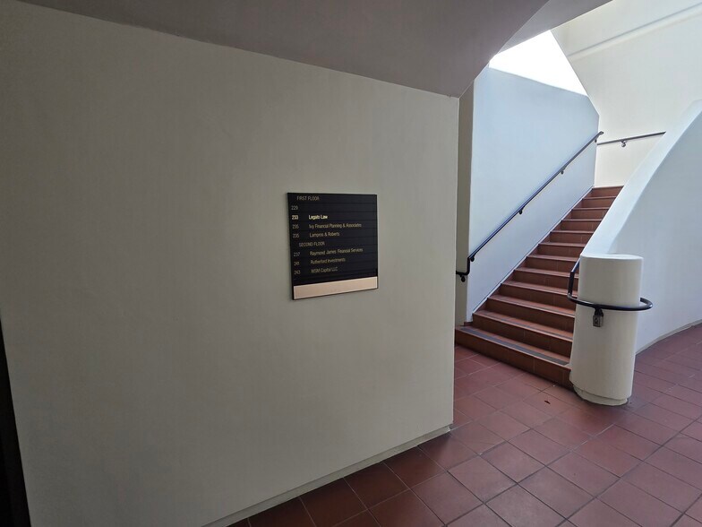 More Photos Of 229 W Main St, Los Gatos Medical For Sale