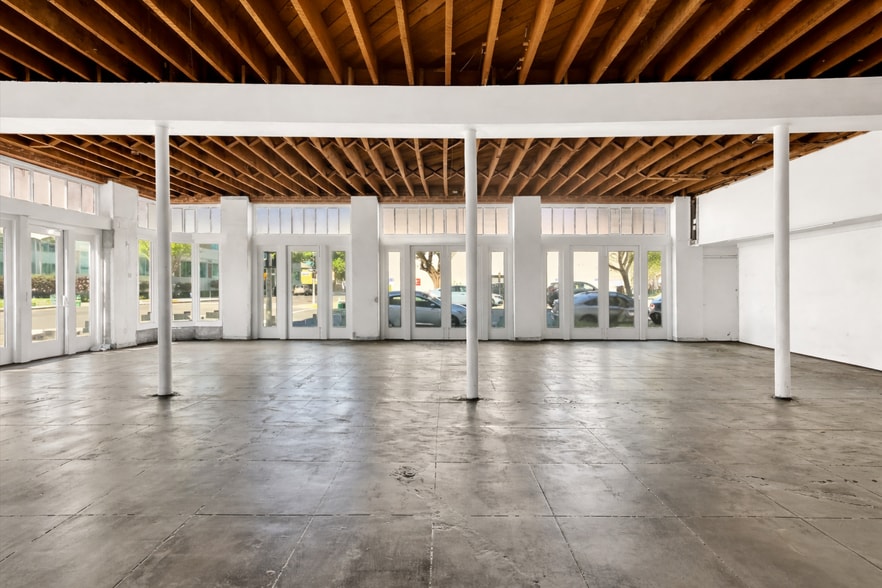 More Photos Of , Sacramento General Retail For Sale