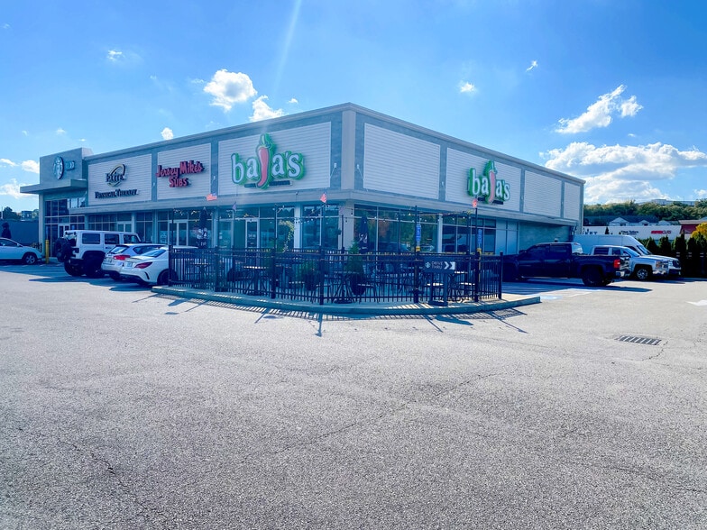 More Photos Of 1400 Atwood Ave, Johnston Unknown For Lease