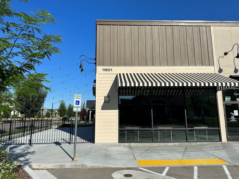 More Photos Of 11801 N 23rd Ave, Boise Restaurant For Lease