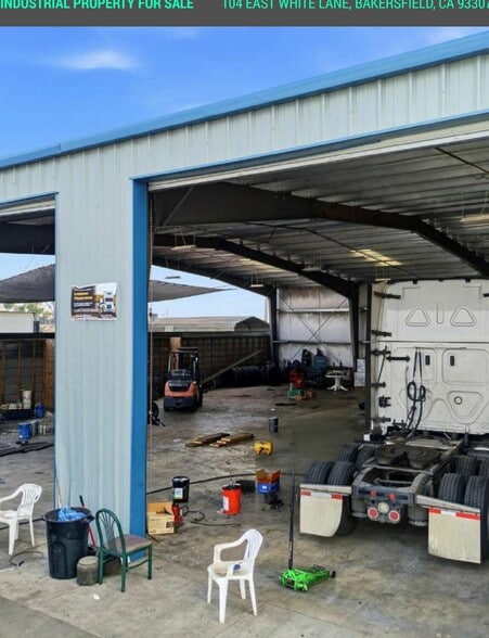 More Photos Of 104 E White Ln, Bakersfield Flex For Sale