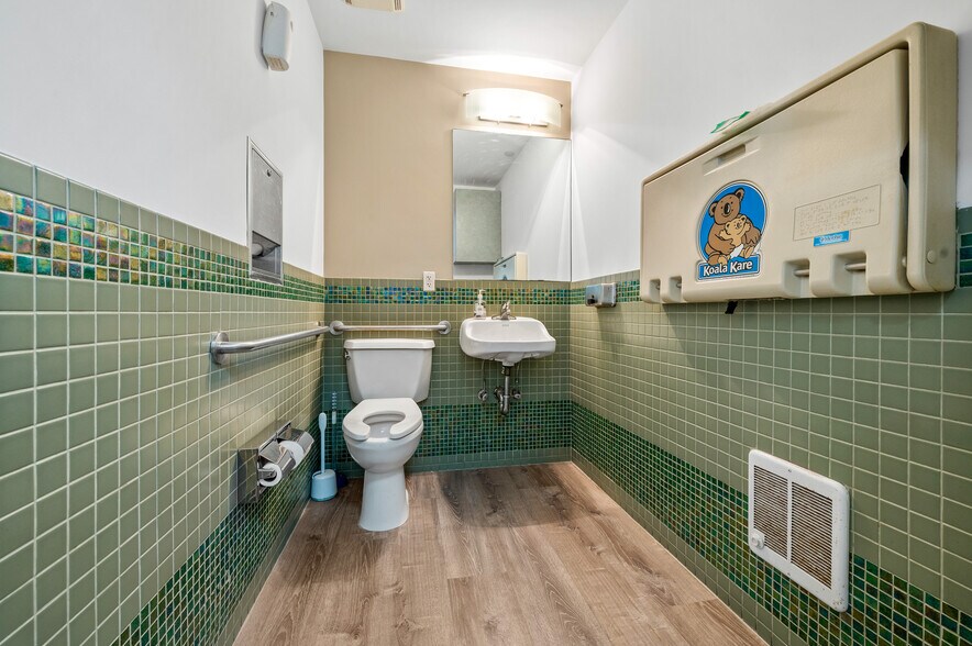 More Photos Of 1103 Cortelyou Rd, Brooklyn Apartments For Sale