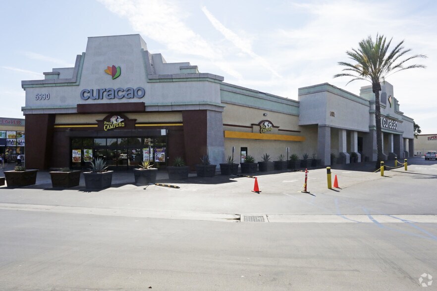 More Photos Of 5964-5994 Pacific Blvd, Huntington Park Unknown For Lease
