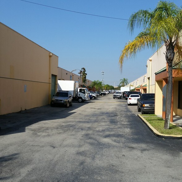 More Photos Of 7760 W 20th Ave, Hialeah Coworking Space