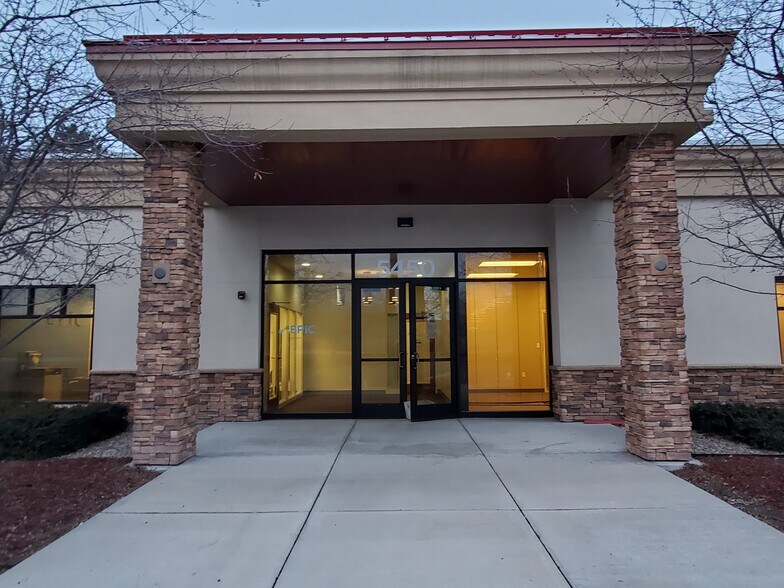 More Photos Of 5444 S Green St, Murray Medical For Lease