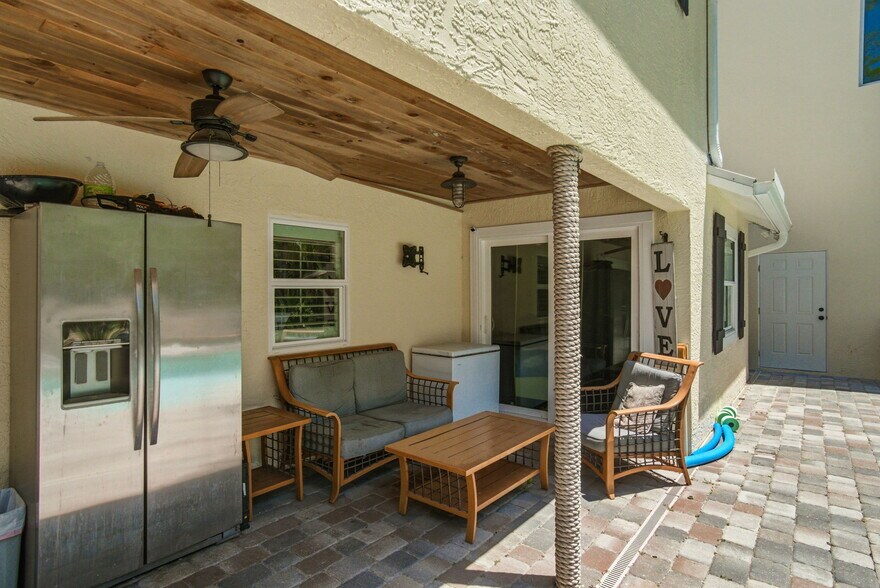 More Photos Of 4120 3rd Ave NW, Naples Apartments For Sale