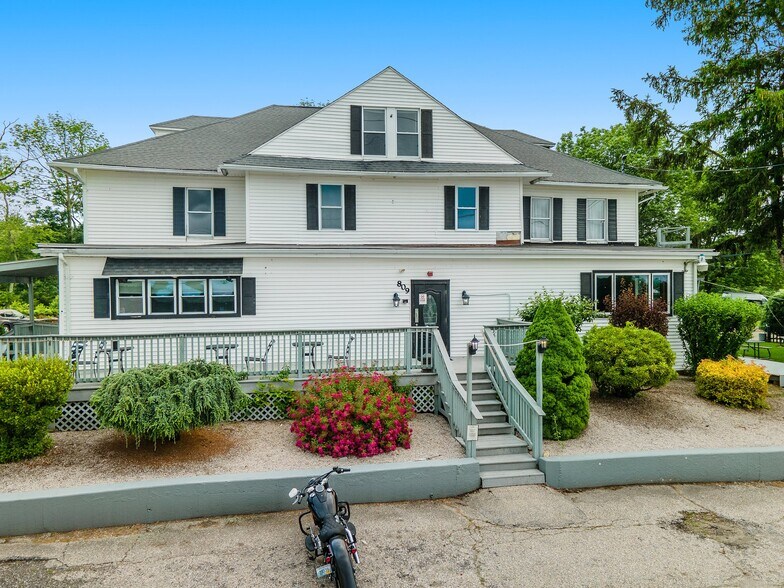 More Photos Of 809 Nooseneck Hill Rd, West Greenwich Restaurant For Sale