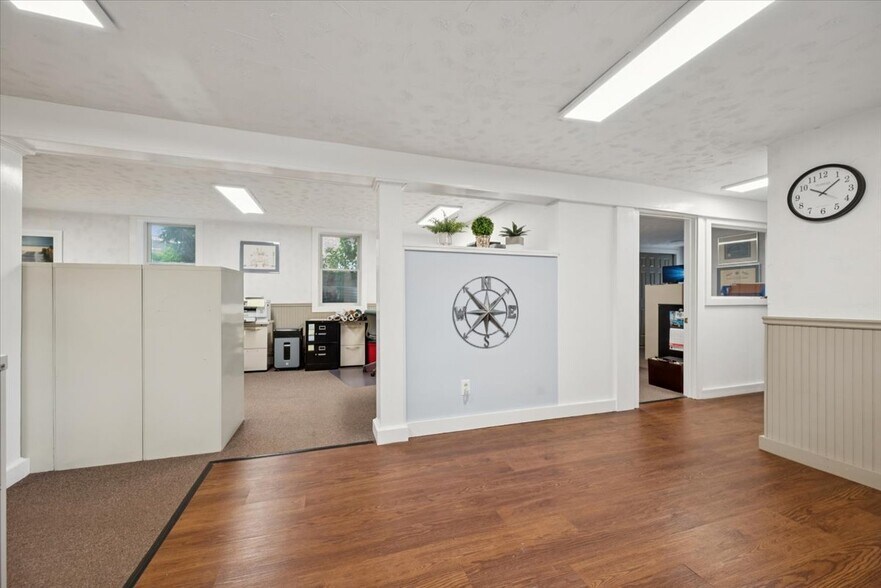 More Photos Of 192 Central Ave, Stirling Office For Sale
