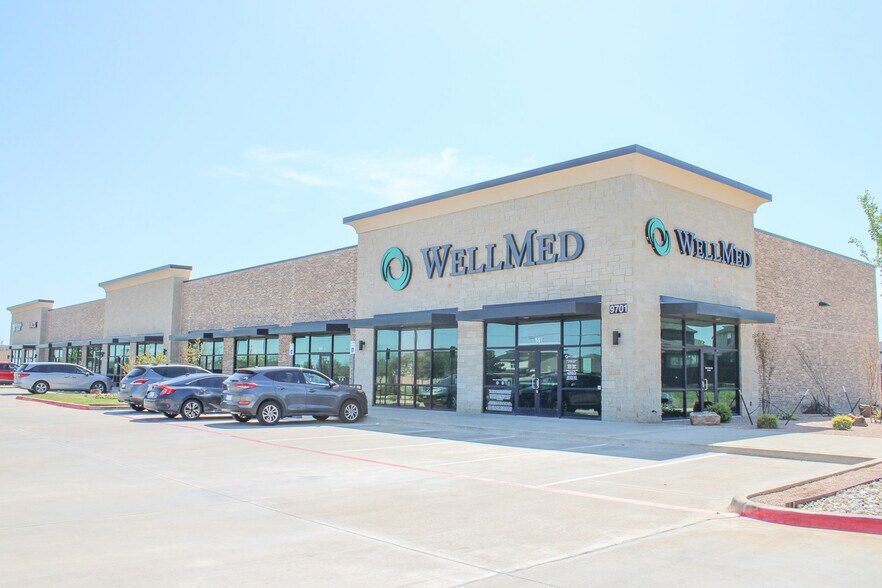 More Photos Of 9701 Harmon Rd, Fort Worth Storefront Retail Office For Sale