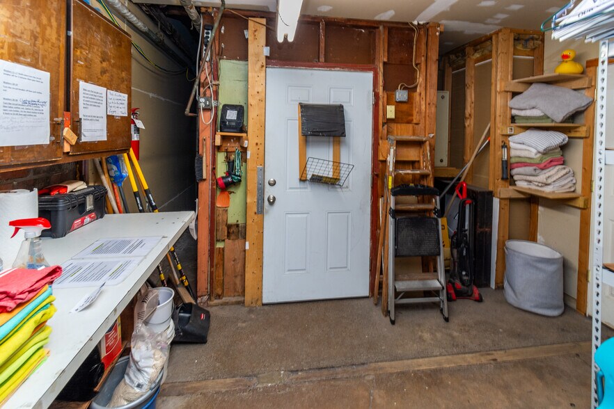 More Photos Of 99 S Main St, Lambertville Storefront For Sale