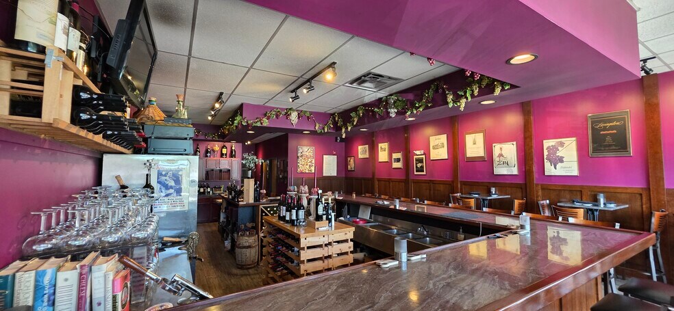 More Photos Of 1028 Route 146, Clifton Park Restaurant For Lease