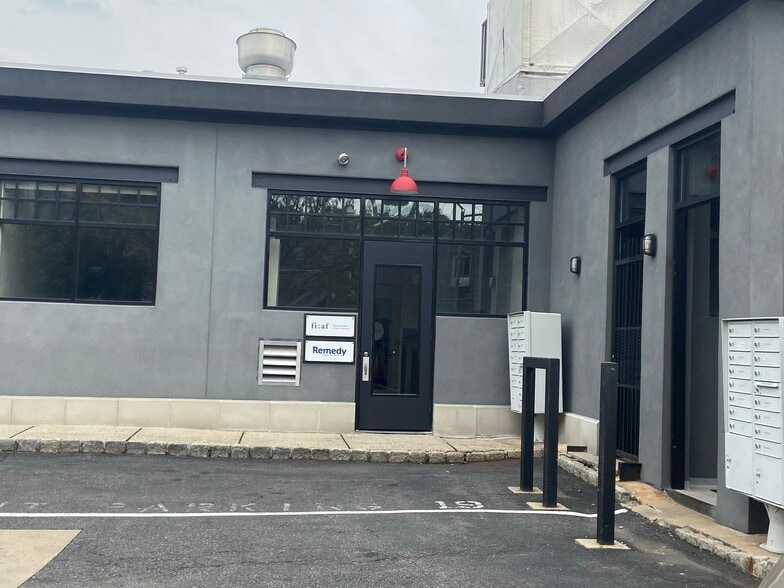 More Photos Of 10 Lackawanna Plz, Montclair Storefront Retail Office For Lease