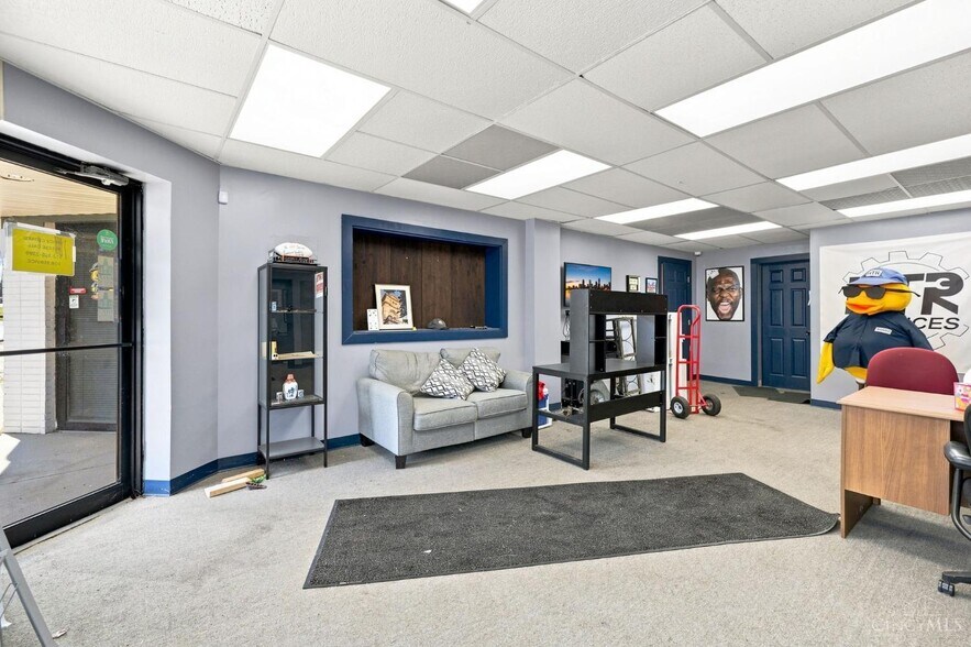 More Photos Of 1069-1077 Millville Ave, Hamilton General Retail For Sale