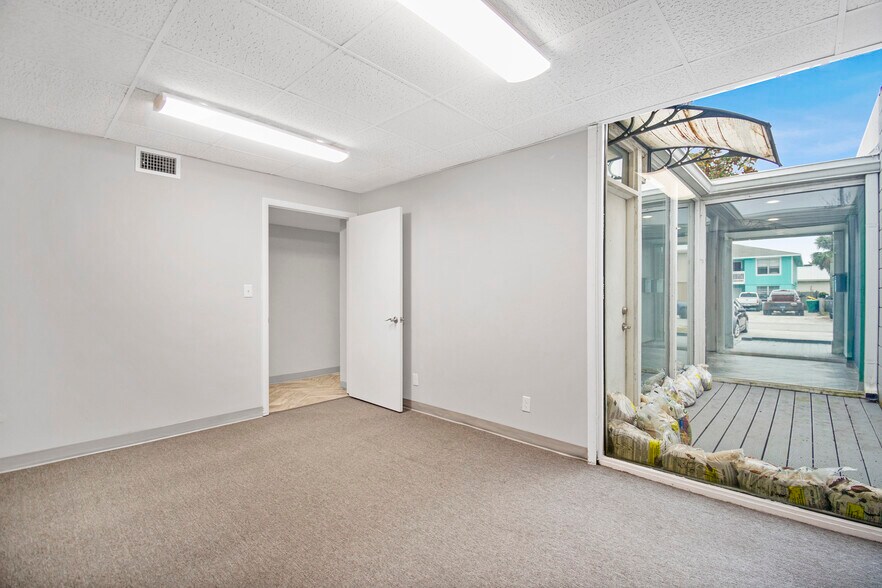 More Photos Of 315 11th Ave N, Jacksonville Beach Medical For Lease