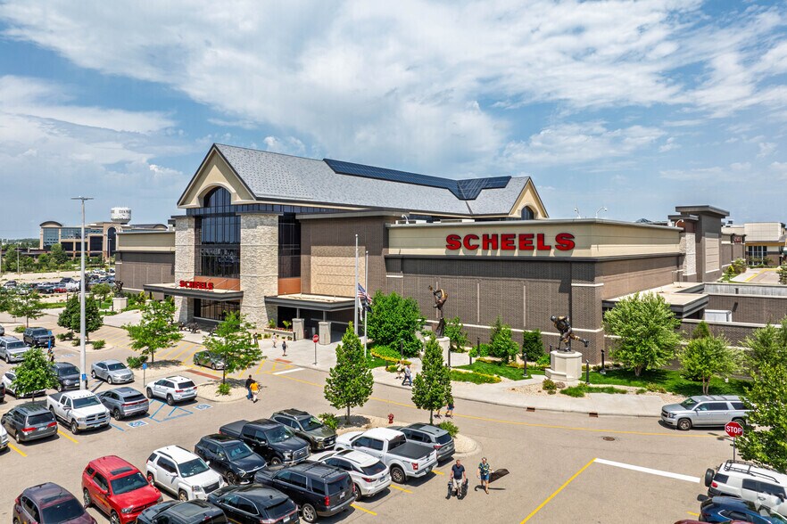 More Photos Of 8251 Flying Cloud Dr, Eden Prairie Unknown For Lease