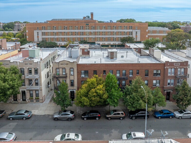 More Photos Of 31-23 47th St, Astoria Apartments For Sale