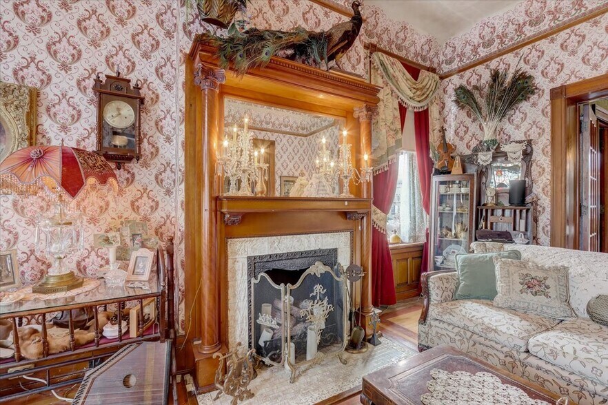 More Photos Of 3209 W Wells St, Milwaukee Hospitality For Sale