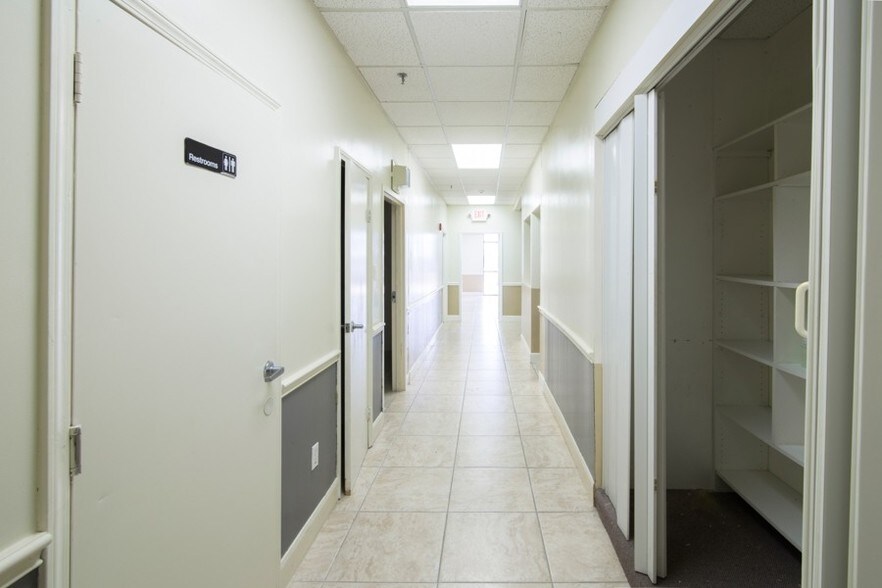 More Photos Of 203 N College Ave, Cleveland Medical For Sale