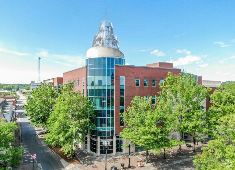 More Photos Of 201 Hay St, Fayetteville Office For Lease