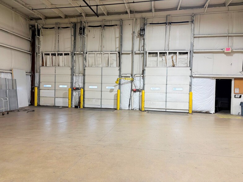 More Photos Of 1167 S 4th Ave, Sidney Manufacturing For Lease