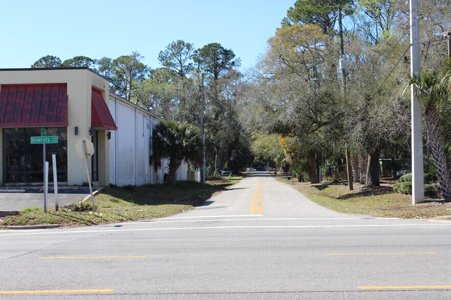 More Photos Of 3506 University Blvd S, Jacksonville Freestanding For Lease