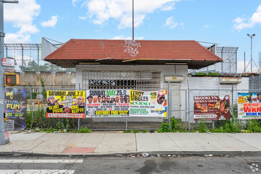 More Photos Of 1582 Linden Blvd, Brooklyn Land For Lease