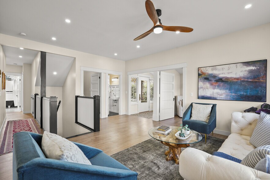 More Photos Of 844 E Kensington Rd, Los Angeles Specialty For Sale