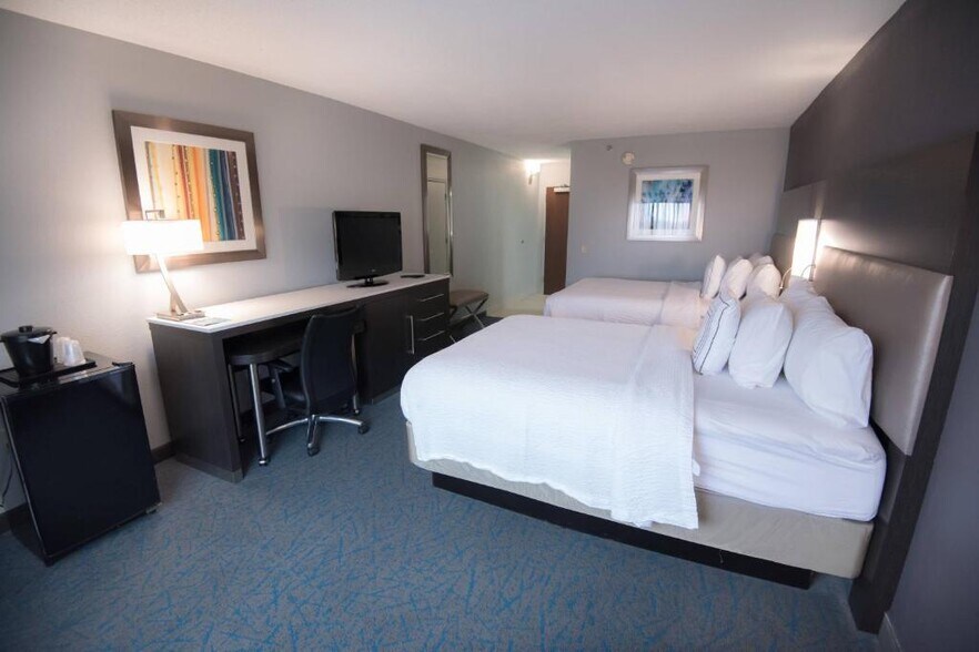 More Photos Of 1255 Walker Ave, East Point Hotel For Sale