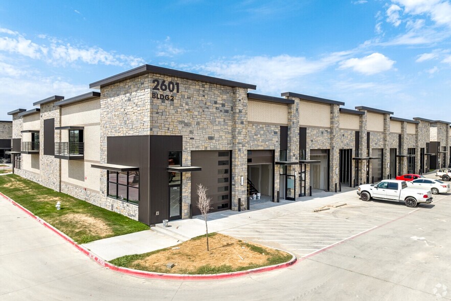 More Photos Of 2601 TX-121, Lewisville Light Distribution For Sale
