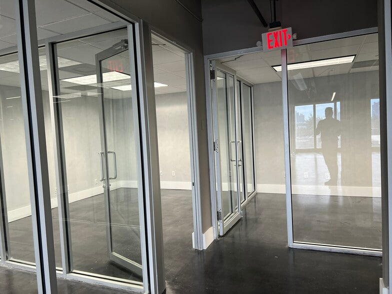 More Photos Of 1680 Michigan Ave, Miami Beach Office Residential For Lease